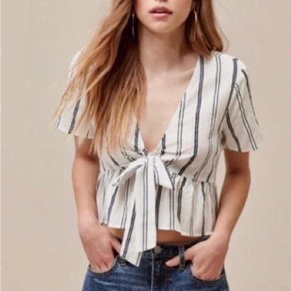 LA Hearts boho blue and white striped Crop Top size medium